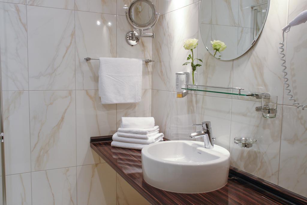 Hotel Krone Friesenheim  Quarto foto